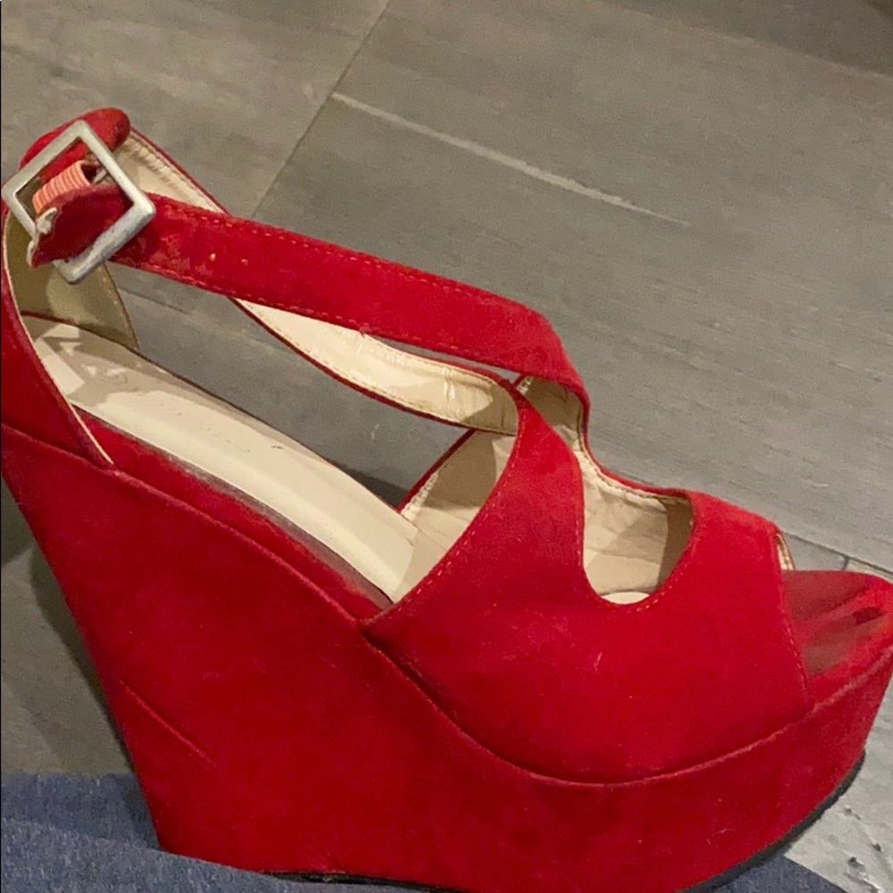 Red platform wedge bought for $30 selling for $10